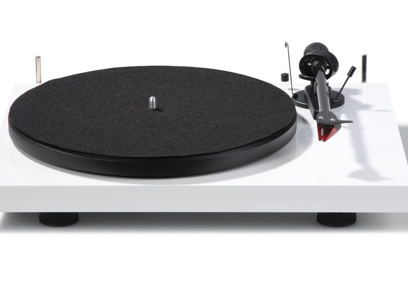 Pro-Ject Debut Carbon